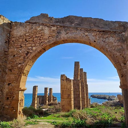 مبيت وإفطار Acqua E Sale أفولا المظهر الخارجي الصورة