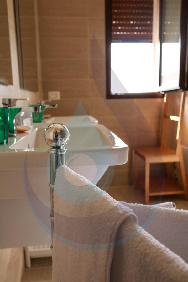 مبيت وإفطار Acqua E Sale أفولا المظهر الخارجي الصورة